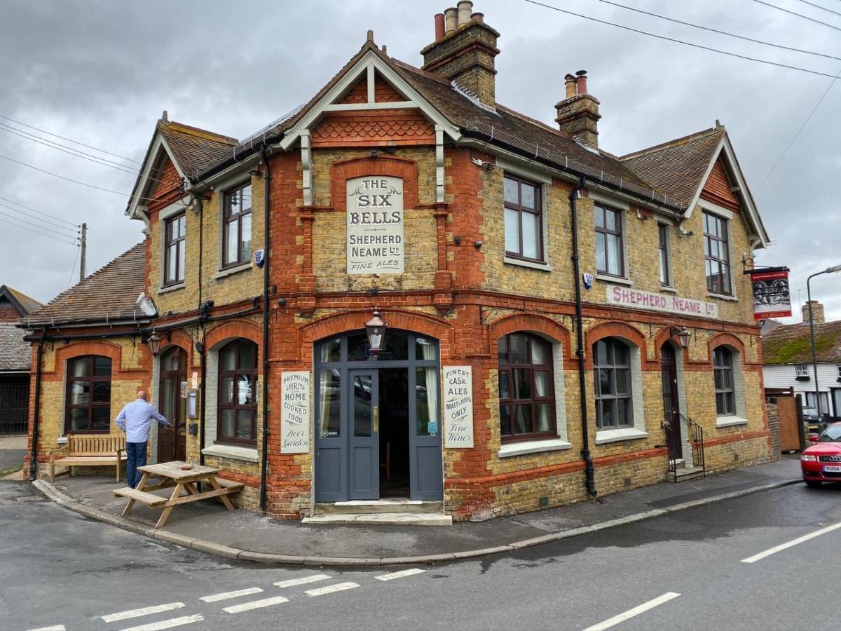 Bed and Breakfast The Six Bells à Rochester  Extérieur photo